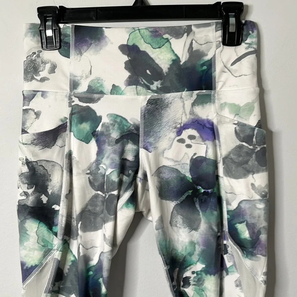 Athleta Mudra Floral Watercolor Mesh 7/8 Leggings - Picture 3 of 9